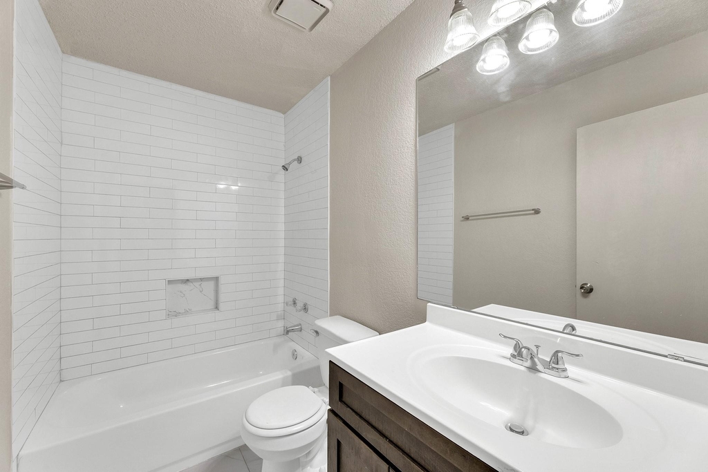919 Sumac Drive - Photo 16