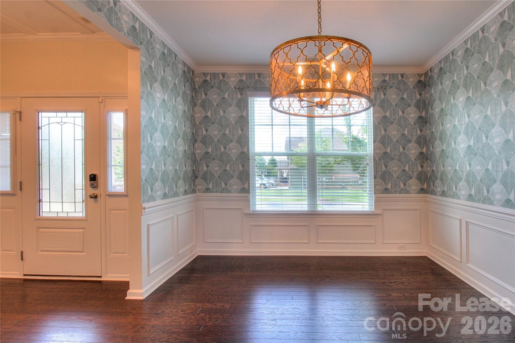 3007 Silverwood Drive - Photo 5