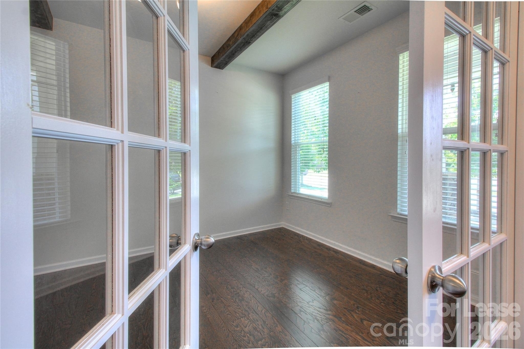 3007 Silverwood Drive - Photo 3