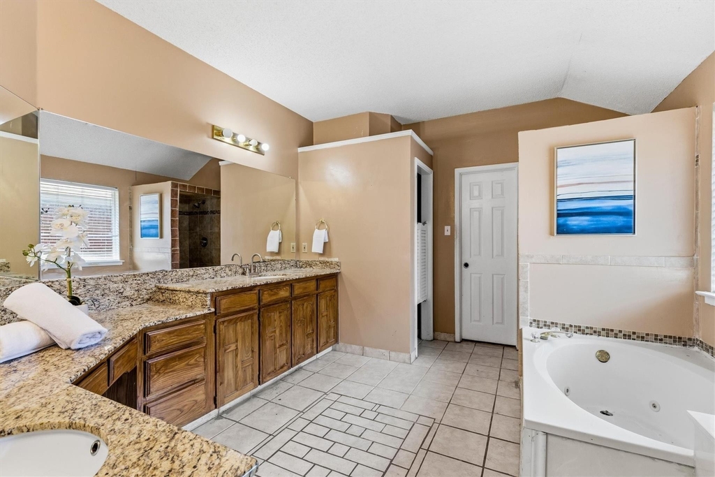 2324 Boardwalk Drive - Photo 9