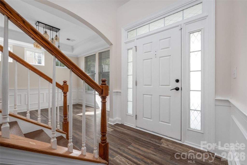 15613 Seafield Lane - Photo 2