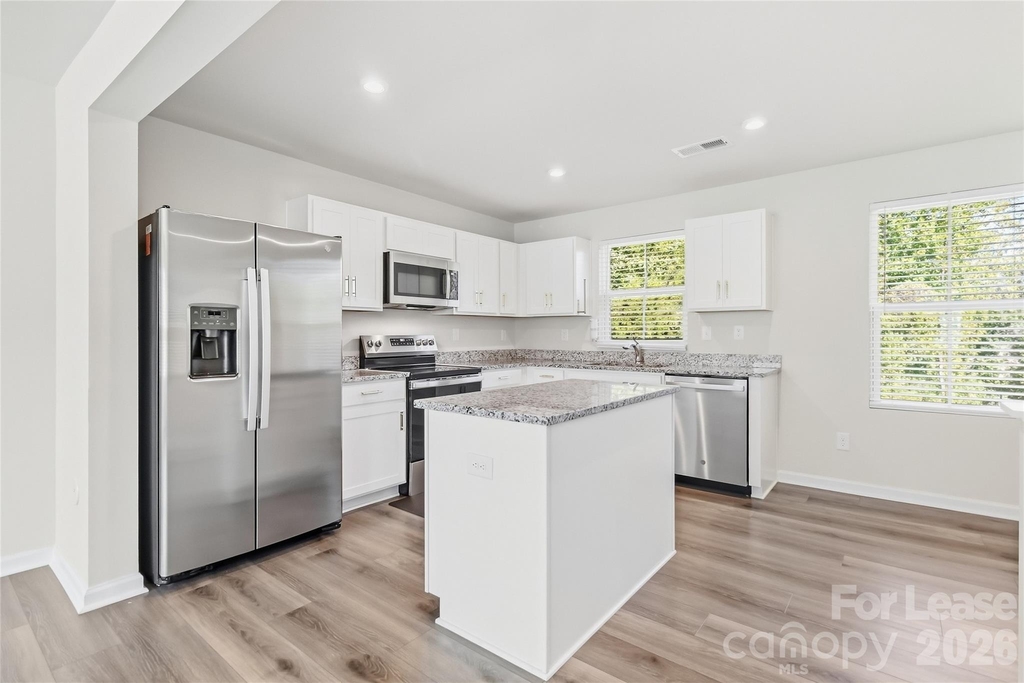 1134 Canando Street - Photo 8
