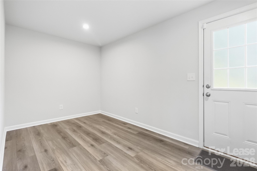 1134 Canando Street - Photo 5