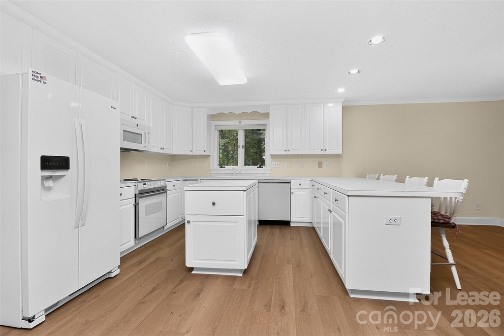 151 Seagrove Lane - Photo 4