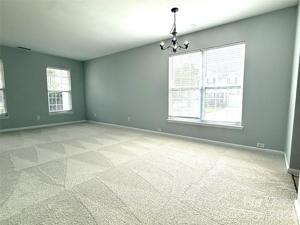 16727 Macanthra Drive - Photo 9