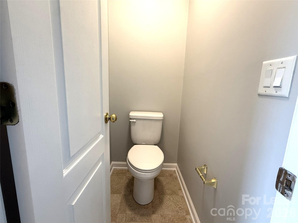 16727 Macanthra Drive - Photo 27