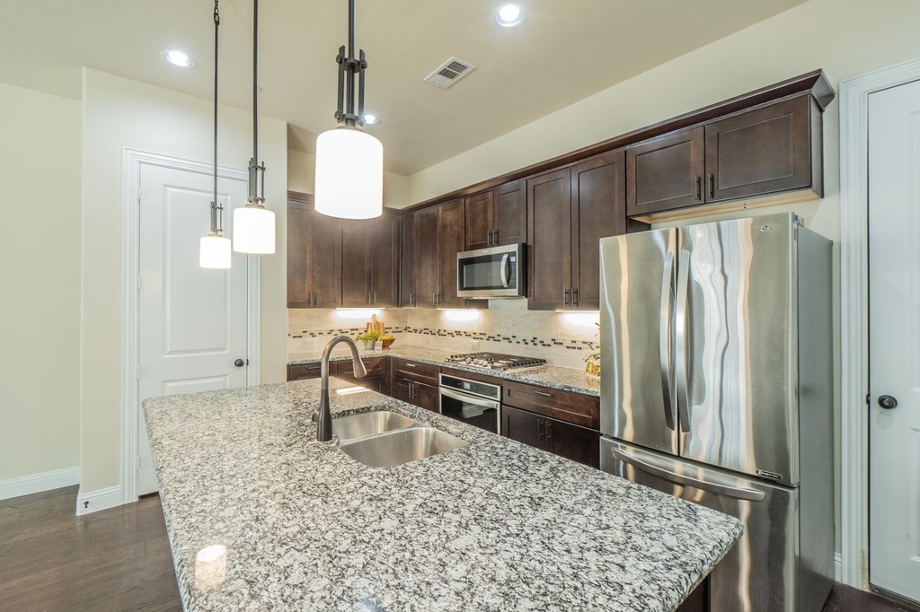 4110 Shavano Drive - Photo 4