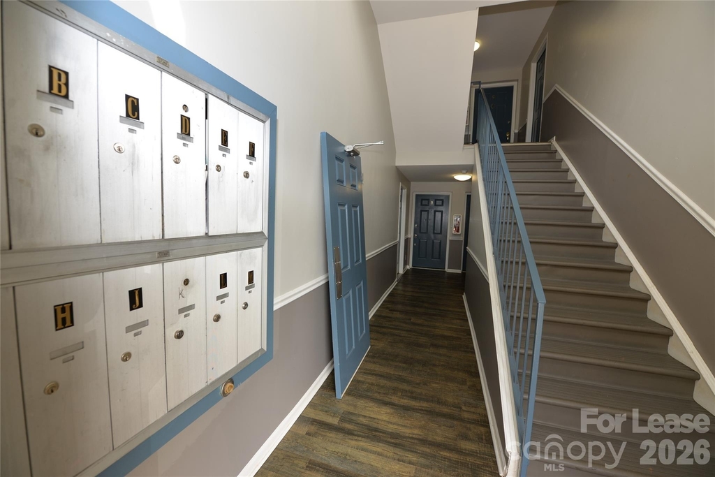 1649 Arlyn Circle - Photo 1