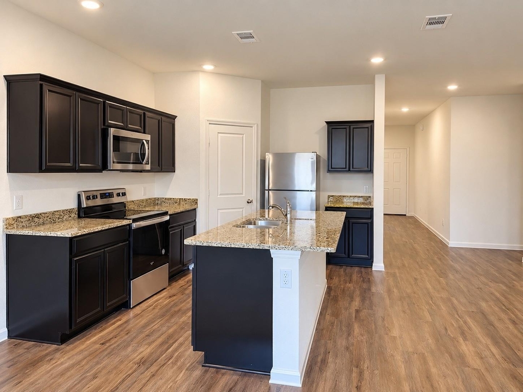 6525 Trident Court - Photo 9