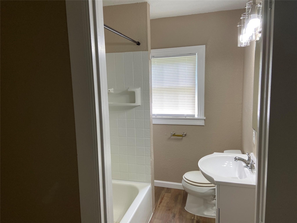 506 N Lamar Street - Photo 7