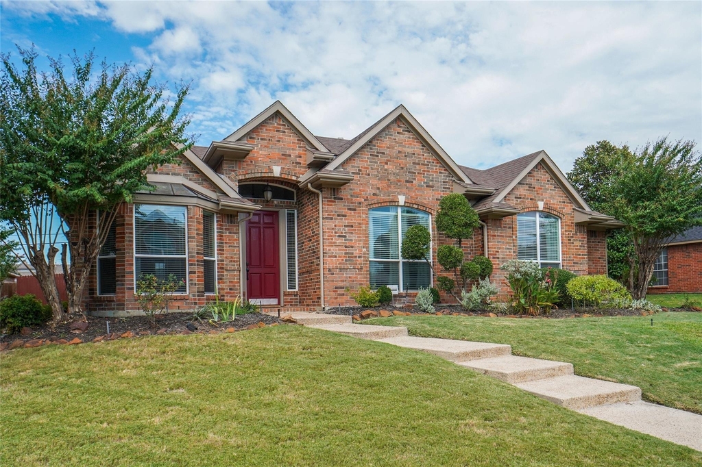 1828 Lacey Oak Lane - Photo 1