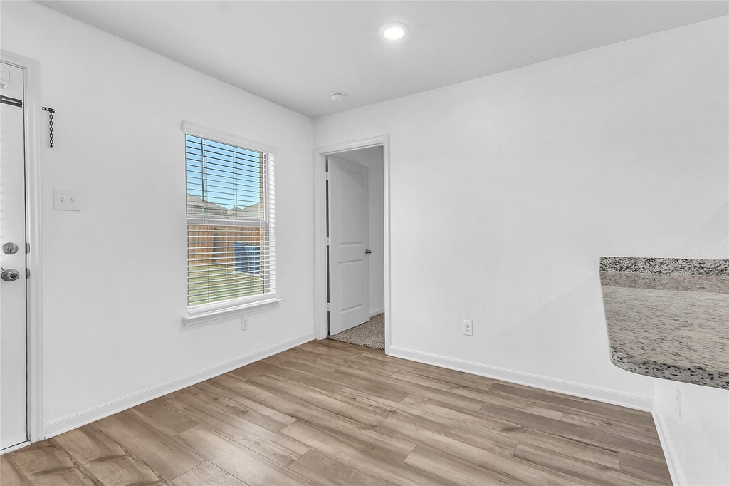 3083 Chillingham Drive - Photo 14