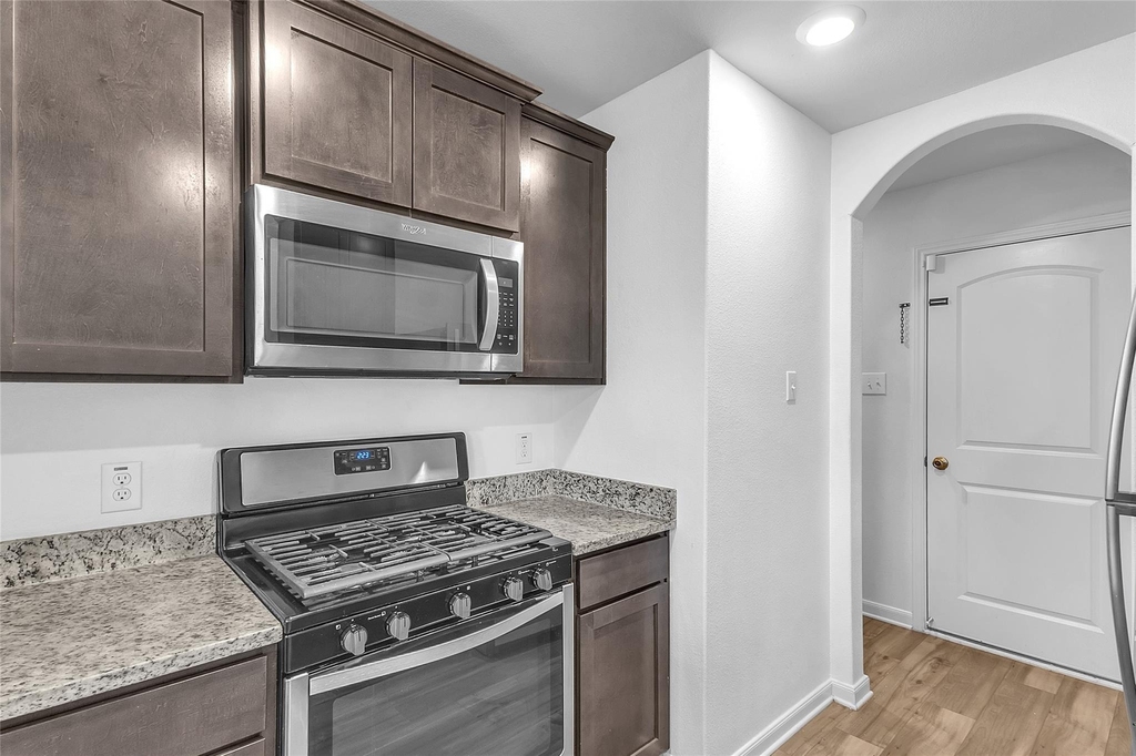 3083 Chillingham Drive - Photo 12