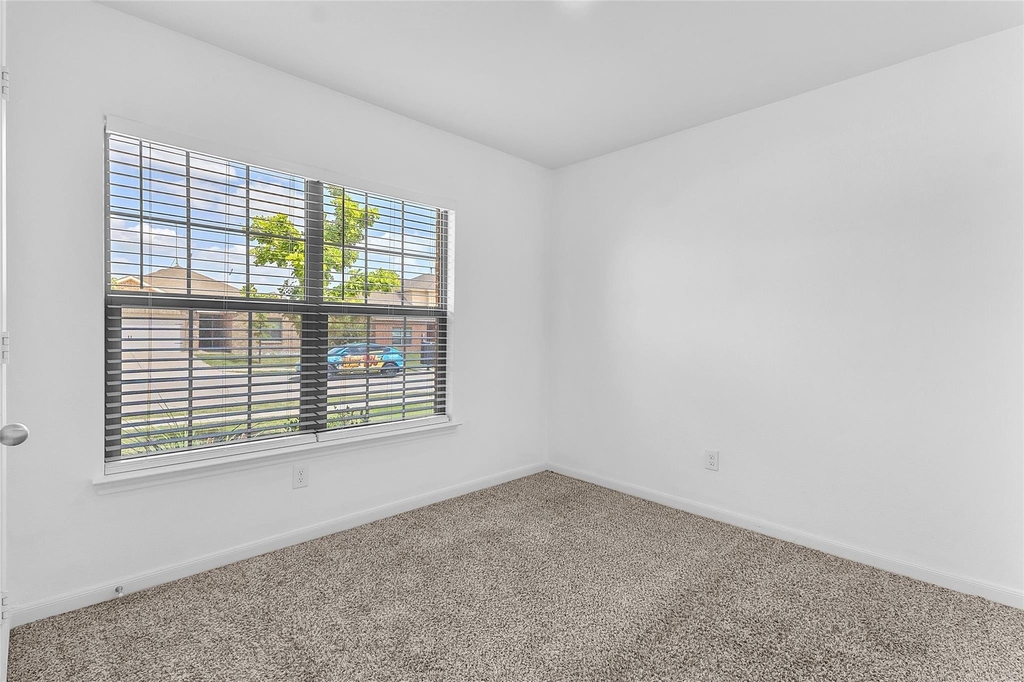 3083 Chillingham Drive - Photo 20