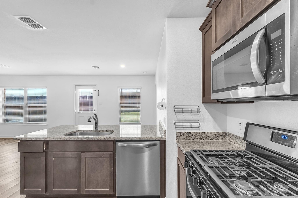 3083 Chillingham Drive - Photo 10