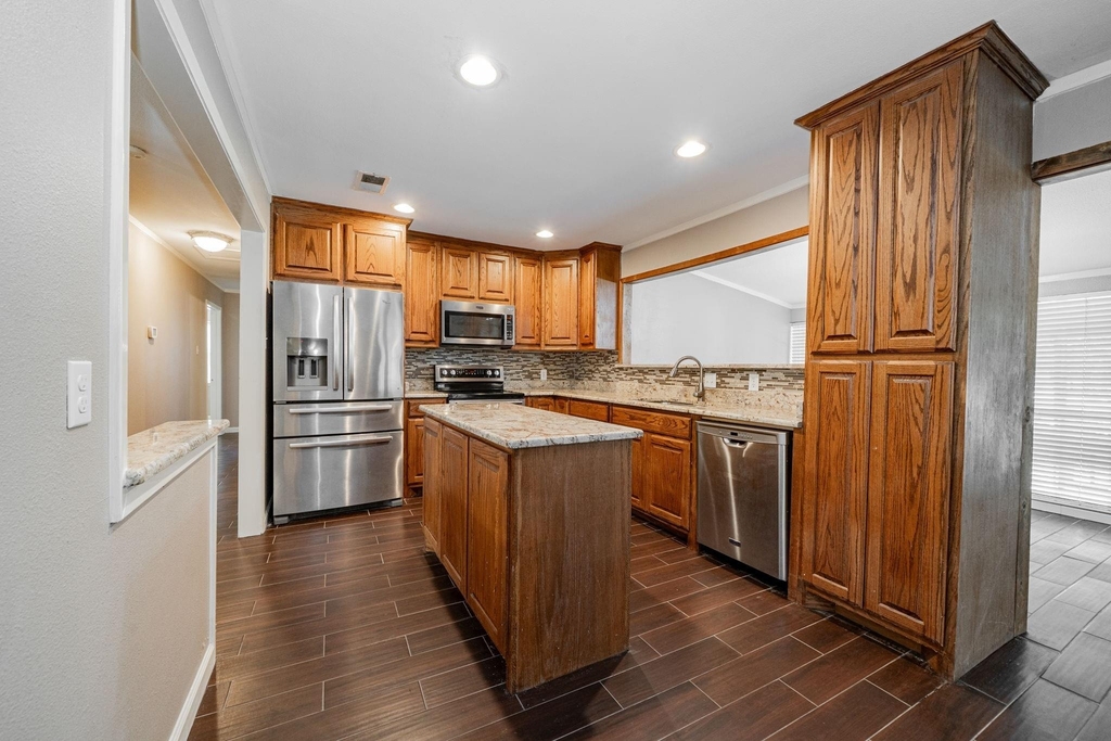 102 Northwood Place - Photo 8