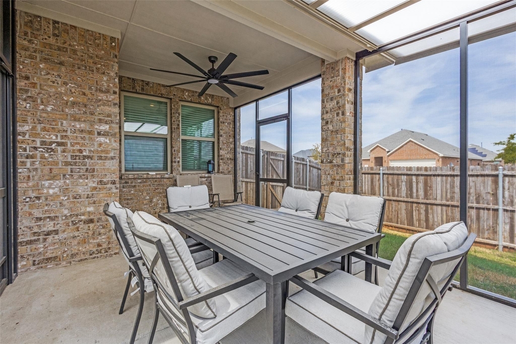 1601 Grand Villa Street - Photo 22