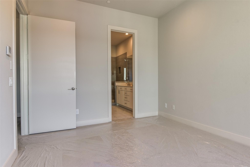 101 Decker Drive - Photo 4