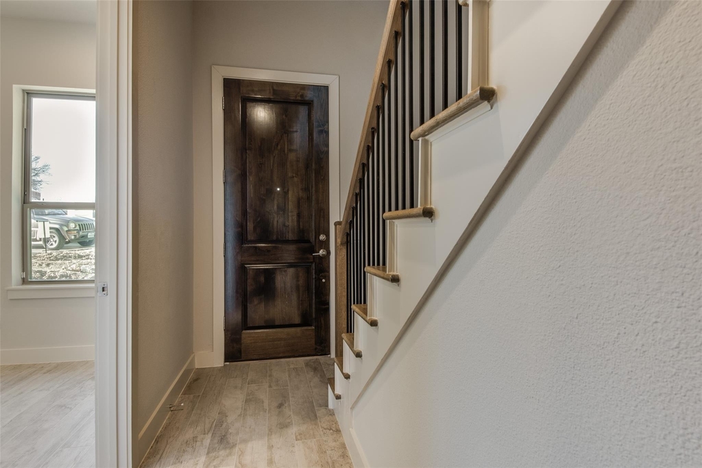 101 Decker Drive - Photo 2