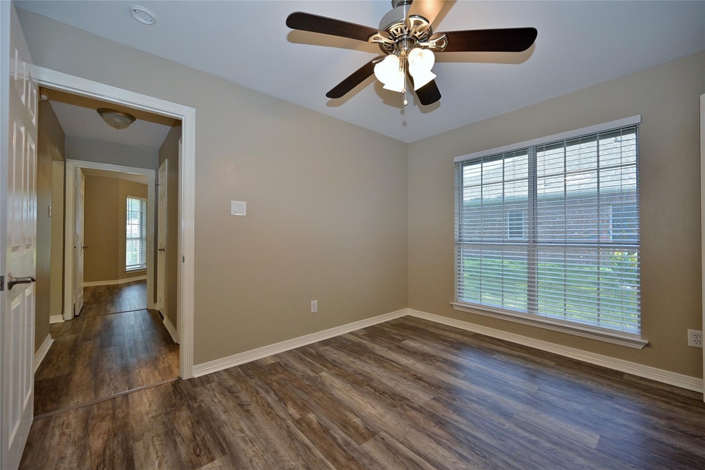 211 Barbara Way - Photo 27