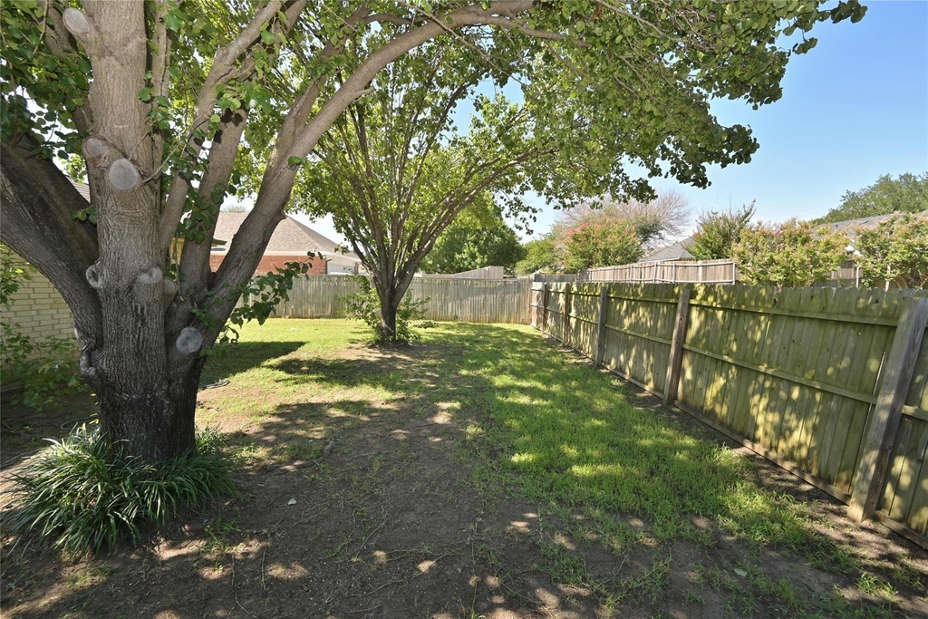 211 Barbara Way - Photo 35