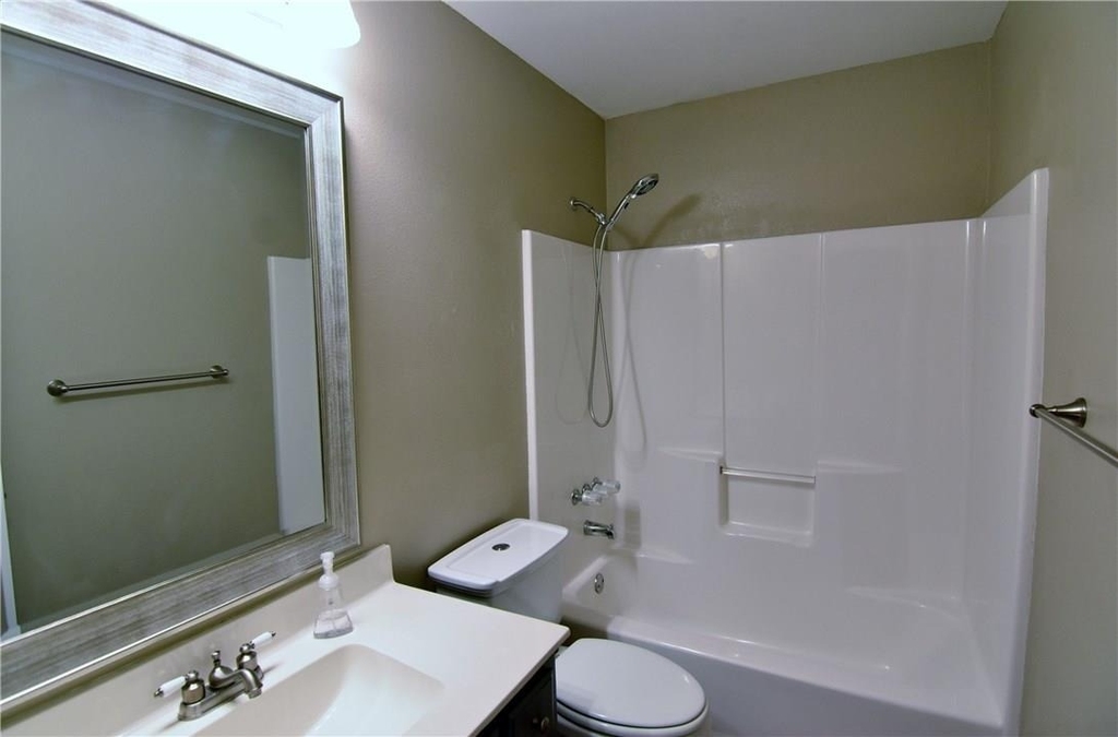 211 Barbara Way - Photo 26