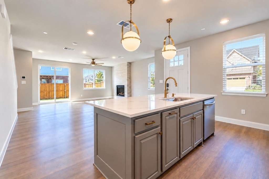 600 Nolan Lane - Photo 5