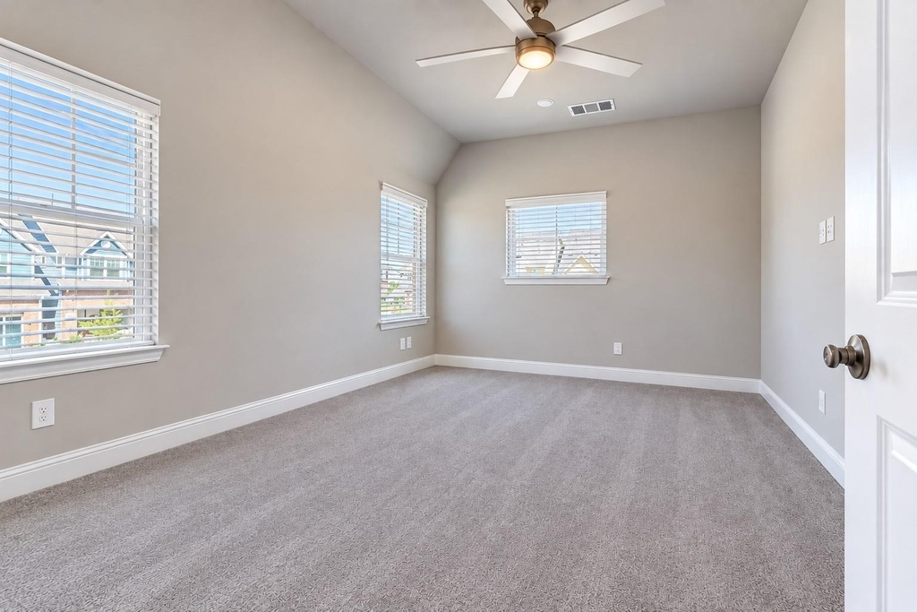 600 Nolan Lane - Photo 15