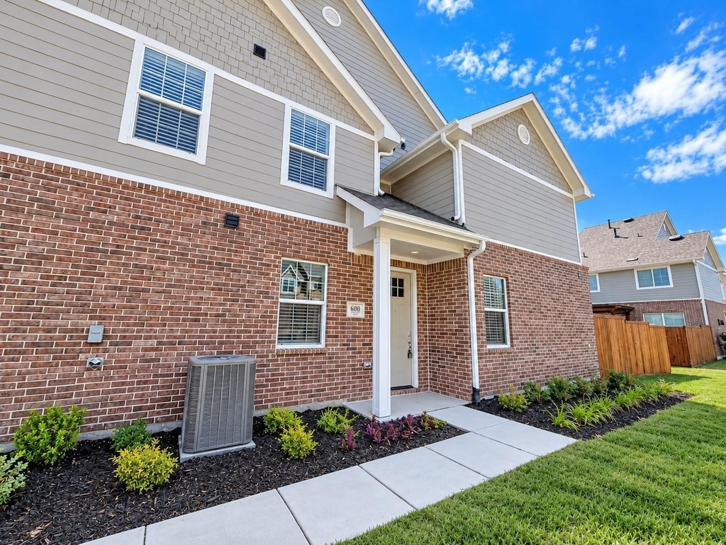 600 Nolan Lane - Photo 35