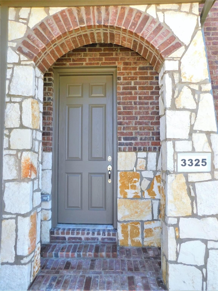 3325 Solana Circle - Photo 1