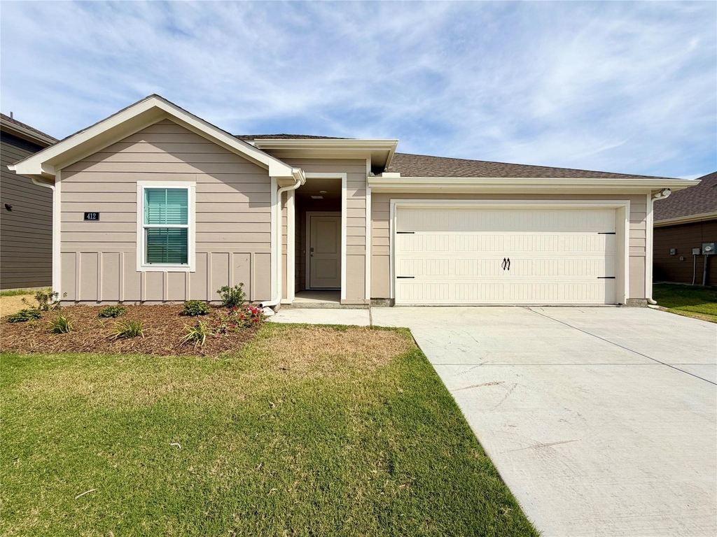 412 Saddle Blanket Drive - Photo 0