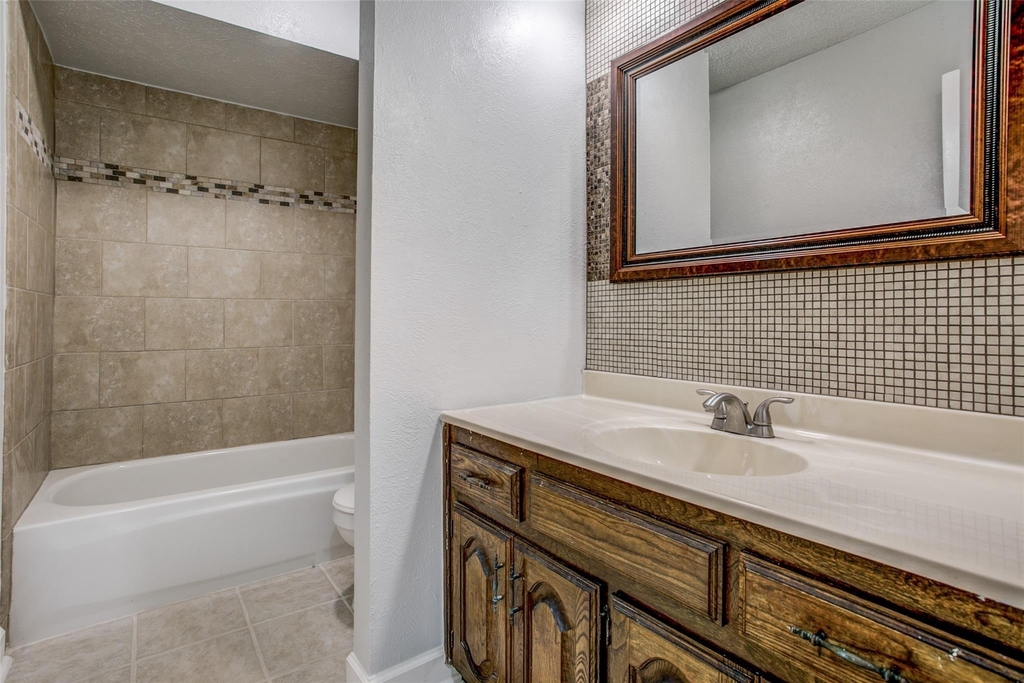 1013 Carriagehouse Lane - Photo 20