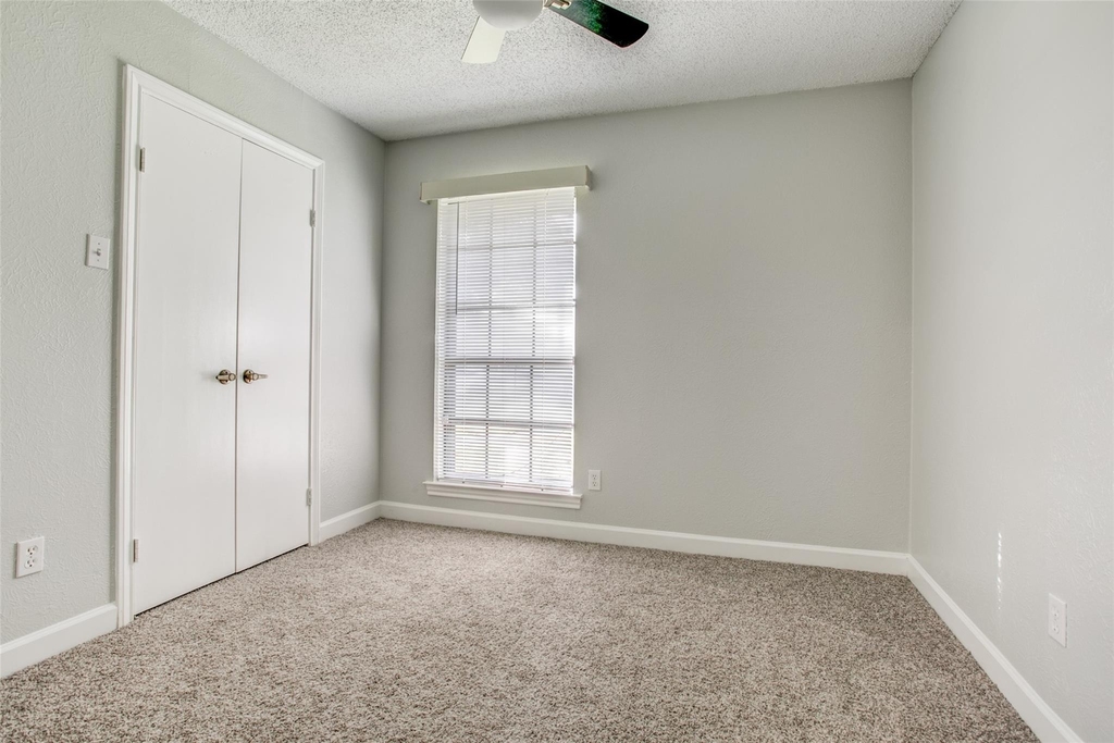1013 Carriagehouse Lane - Photo 19