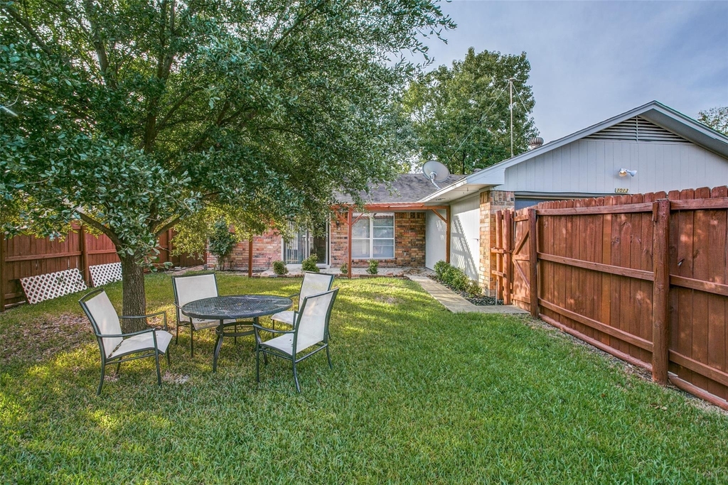 1013 Carriagehouse Lane - Photo 24