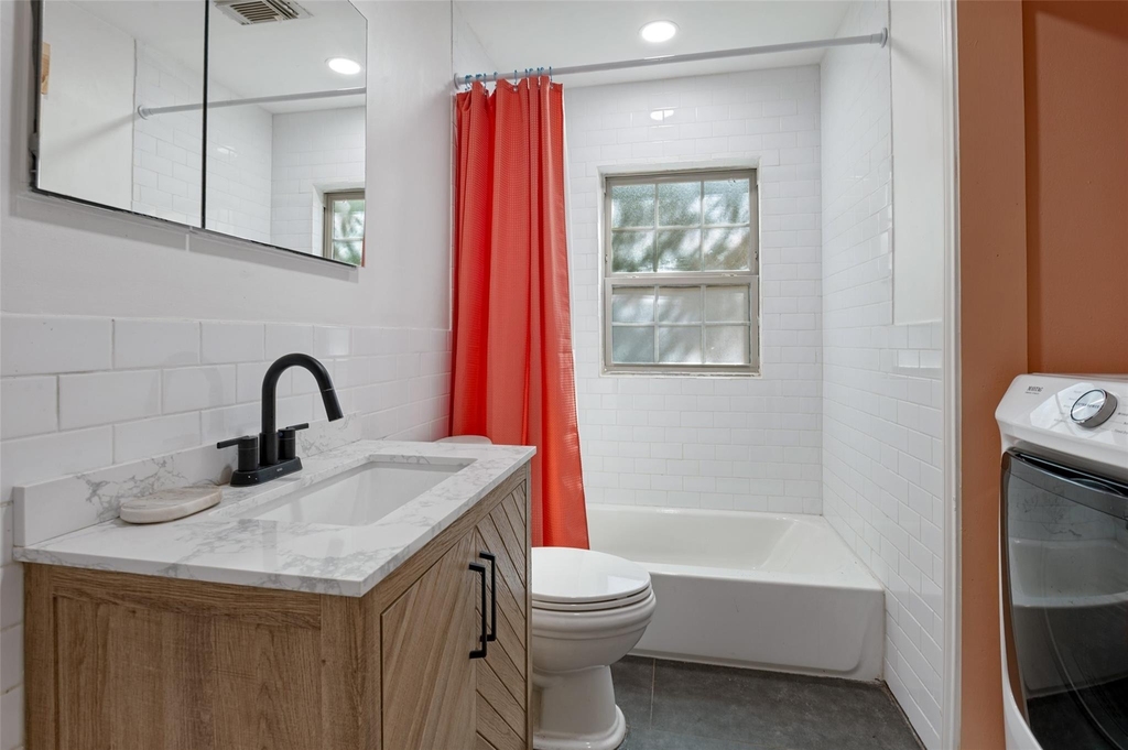 2219 Carnes Street - Photo 12