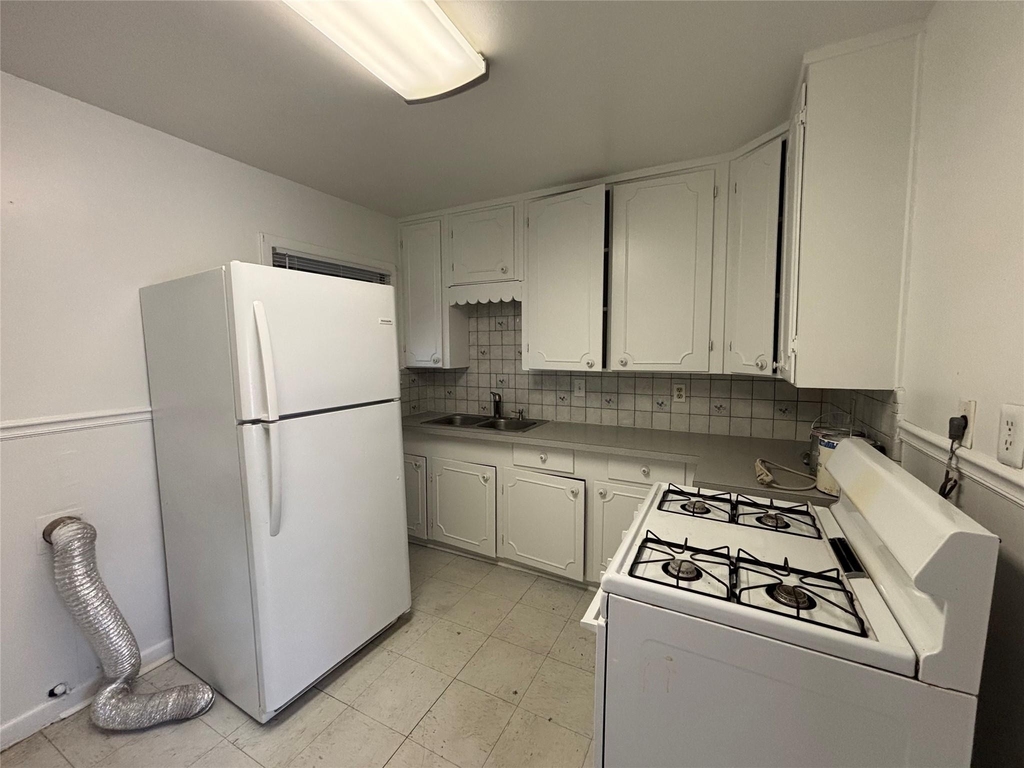 5804 Trigg Drive - Photo 10