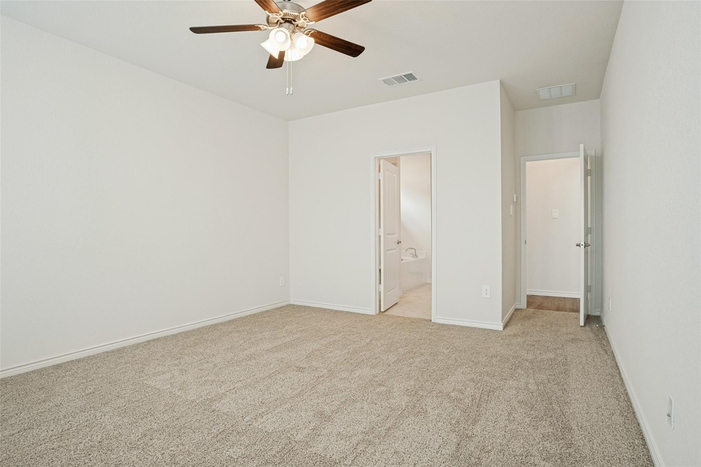 1802 Sabina Drive - Photo 11