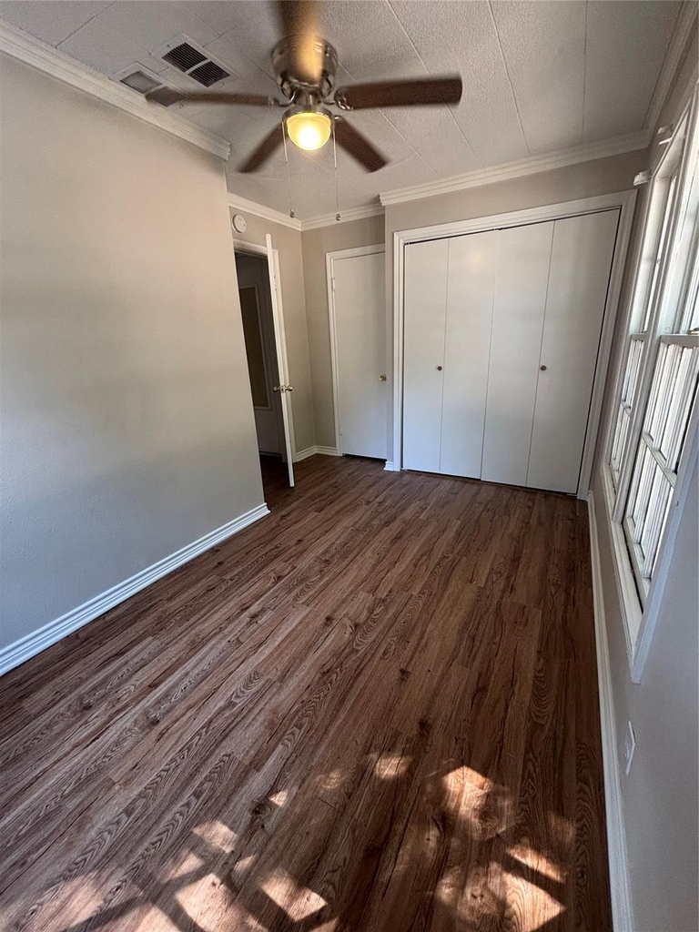 1017 Denton Street - Photo 8