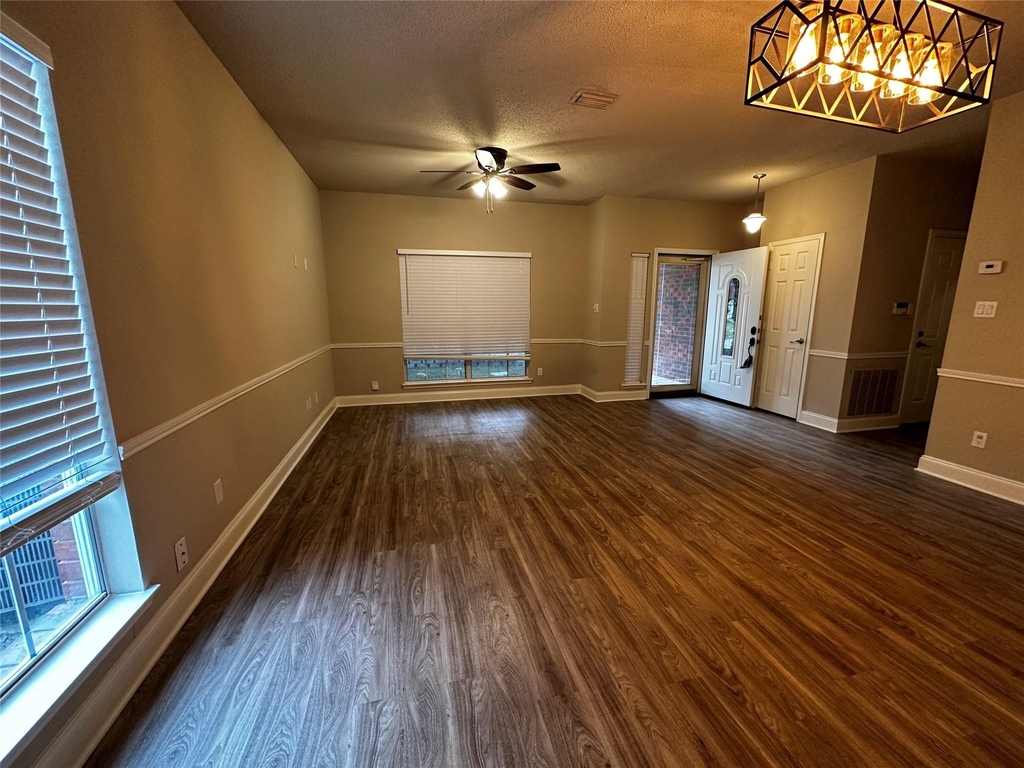 4761 Waterway Drive N - Photo 8