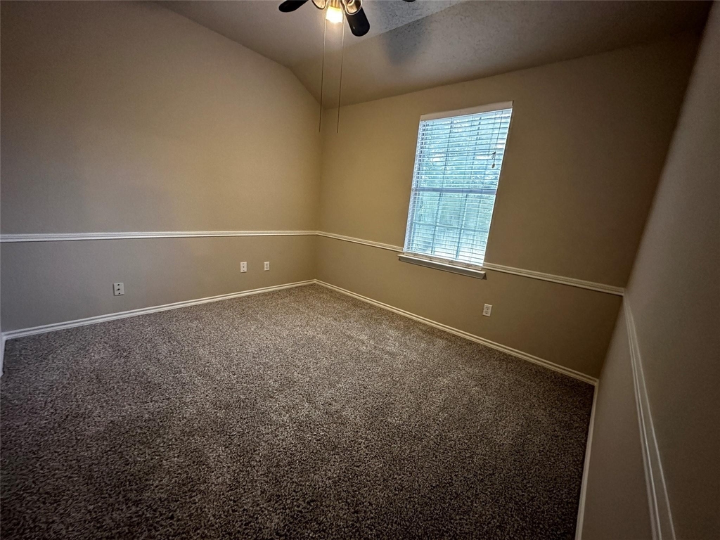4761 Waterway Drive N - Photo 17