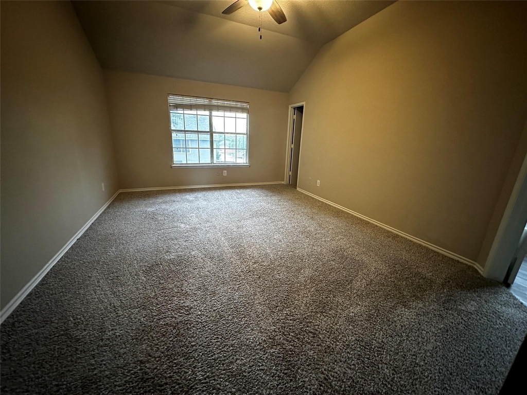 4761 Waterway Drive N - Photo 10
