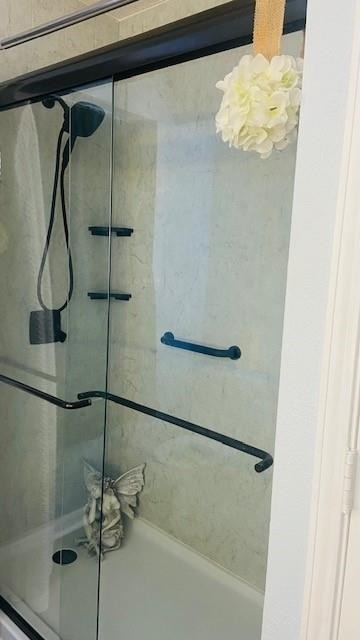 107 N Summit Street - Photo 2