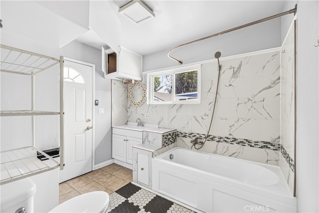 1422 N Sultana - Photo 9