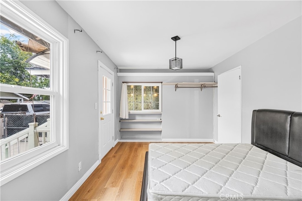 1422 N Sultana - Photo 19