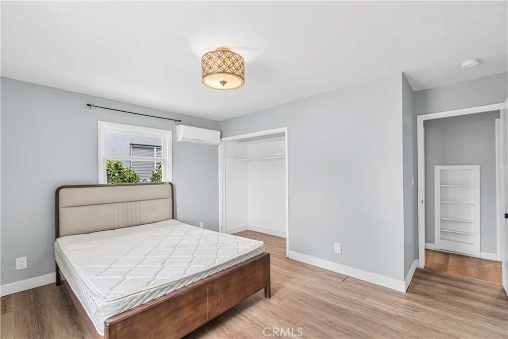 1422 N Sultana - Photo 3