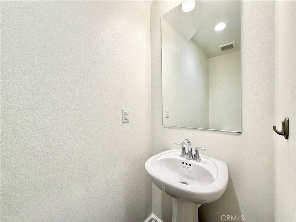 41974 Emelia Street - Photo 10