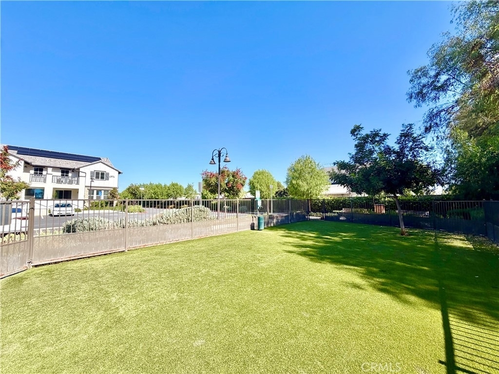 41974 Emelia Street - Photo 40
