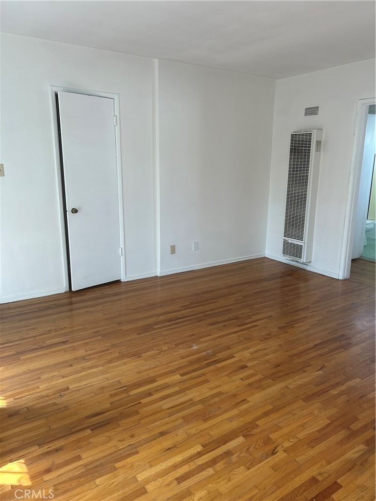 873 N Hoover - Photo 8