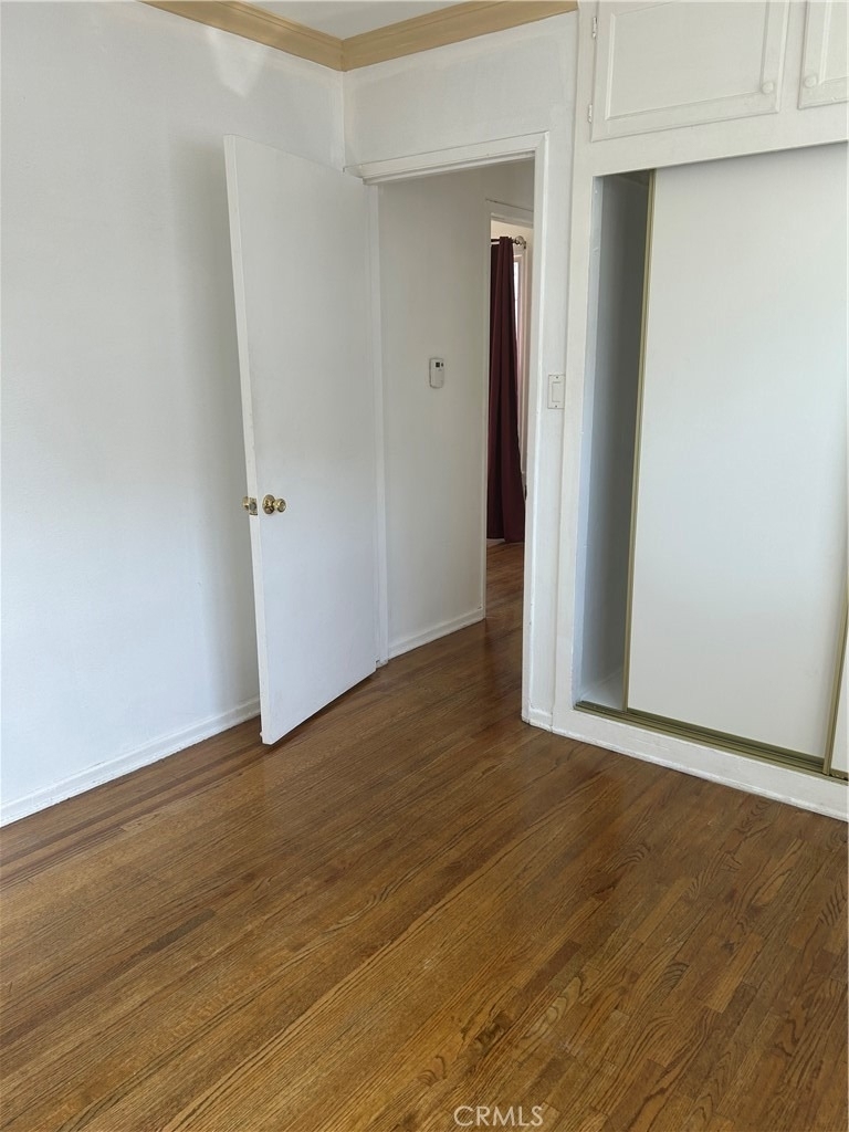 871 N Hoover - Photo 4