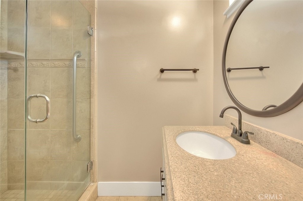 340 W Caroline Street - Photo 6